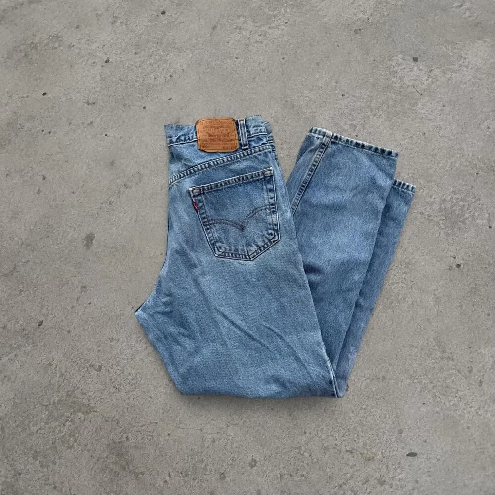 Vintage 90s Levi's 550 blue jeans Men’s Size 36x30